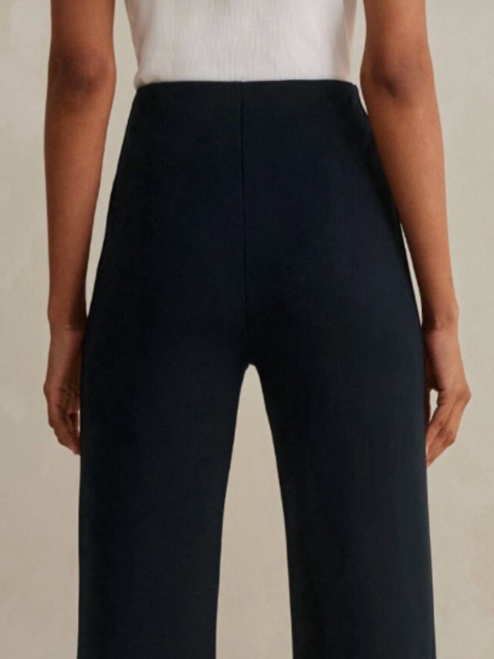 ME+EM Simplicity Ponte Kick Flare in Black Size 6 NWT